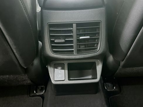 Used 2025 Kia Seltos S FWD image 28