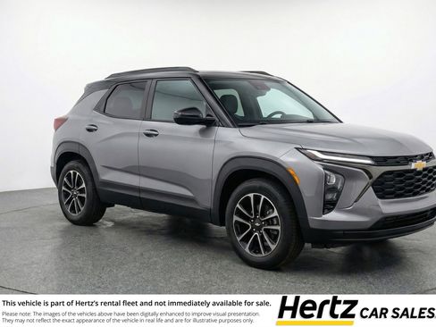 Used 2025 Chevrolet TrailBlazer LT image 1