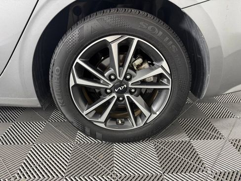 Used 2024 Kia Forte LXS FWD image 13
