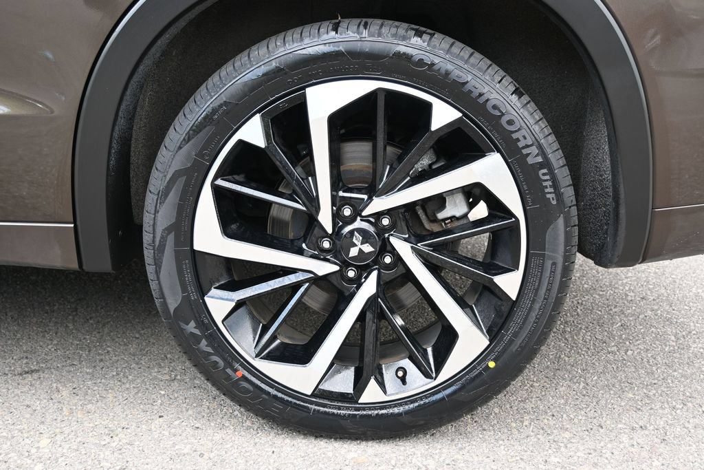 Used 2024 Mitsubishi Outlander SEL Black Edition AWD/4WD image 12