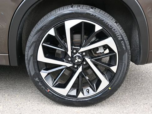 Used 2024 Mitsubishi Outlander SEL Black Edition AWD/4WD image 12