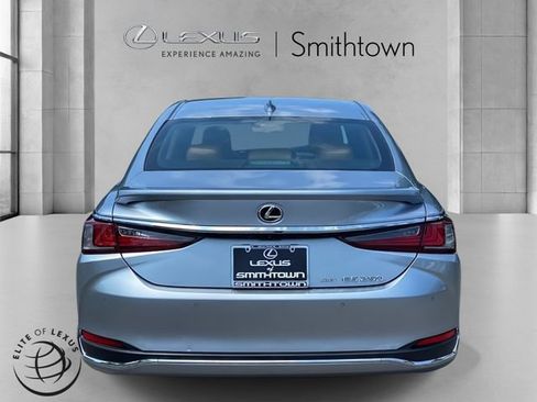 Certified 2023 Lexus ES 250 w/ Premium Package AWD/4WD image 6
