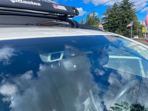 Used 2019 Subaru Crosstrek 2.0i Premium AWD/4WD image 39