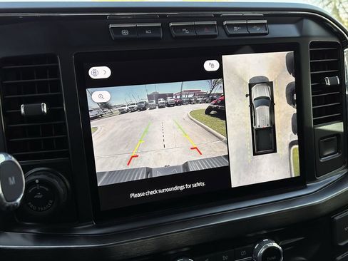 Used 2023 Ford F250 Lariat w/ Lariat Ultimate Package AWD/4WD image 17