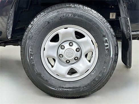 Used 2020 Toyota Tacoma SR image 28