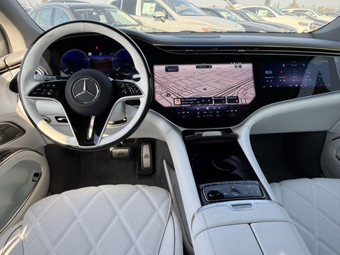 New 2025 Mercedes-Benz Maybach EQS 680 4MATIC image 25