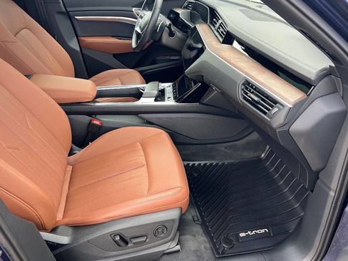 Used 2022 Audi e-tron Premium Plus AWD/4WD image 19