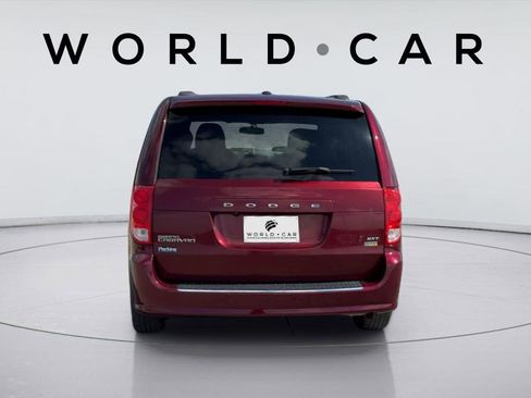Used 2018 Dodge Grand Caravan SXT FWD image 6