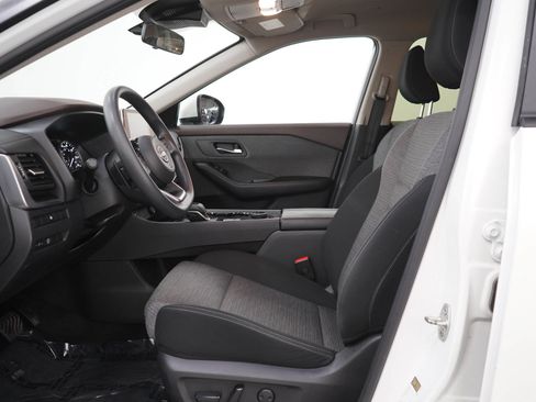 Used 2023 Nissan Rogue SV AWD/4WD image 22