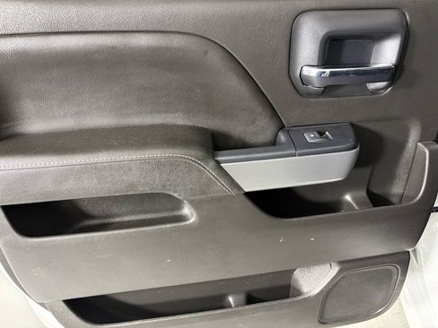 Used 2018 Chevrolet Silverado 1500 LT w/ All Star Edition image 36