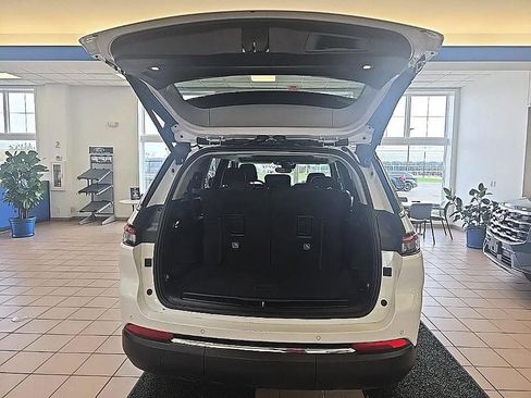 Used 2023 Jeep Grand Cherokee L Laredo w/ Luxury Tech Group I image 30