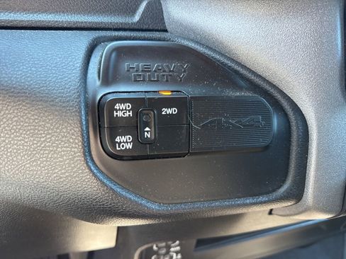 Used 2024 RAM 3500 Tradesman w/ Chrome Appearance Group image 25