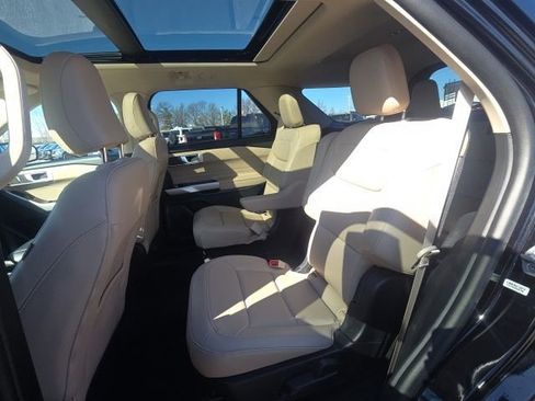 Certified 2023 Ford Explorer XLT w/ Equipment Group 202A image 22