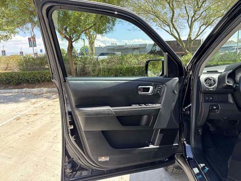 Used 2013 Honda Pilot Touring image 23