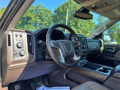 Used 2018 GMC Sierra 1500 Denali w/ Denali Ultimate Package AWD/4WD image 14