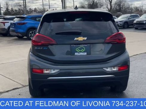 Used 2020 Chevrolet Bolt Premier w/ Infotainment Package FWD image 7
