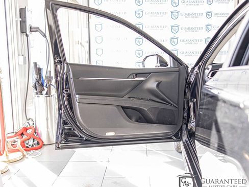 Used 2018 Toyota Camry SE w/ Audio Package image 29