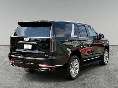 Used 2026 Cadillac Escalade 4WD w/ LPO, Floor Liner Package image 10