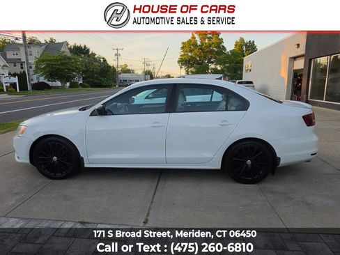 Used 2016 Volkswagen Jetta Sport FWD image 7