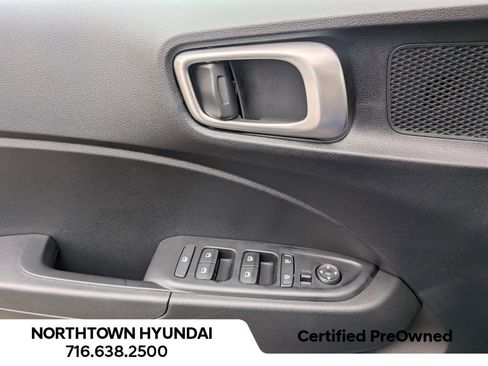 Used 2026 Hyundai Venue SEL image 32