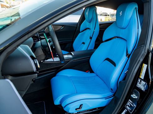 Used 2025 Ferrari Purosangue image 12