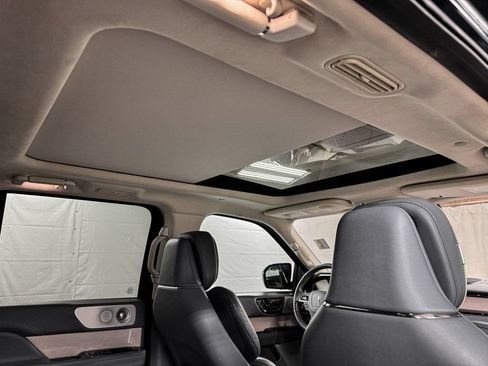 Used 2019 Lincoln Navigator L Black Label w/ Cargo Package AWD/4WD image 12