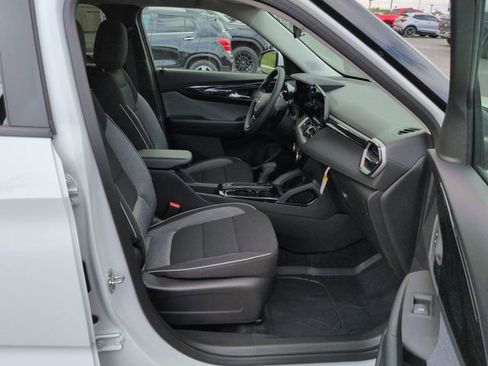 New 2026 Chevrolet TrailBlazer LT w/ Driver Confidence Package FWD image 24