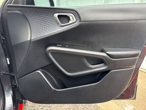 Used 2021 Kia Soul GT-Line FWD image 22