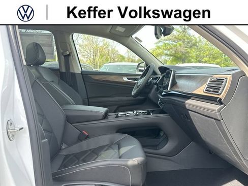 New 2026 Volkswagen Atlas SE FWD image 29