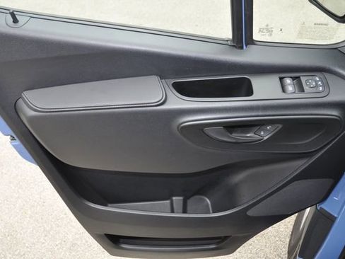 Used 2023 Mercedes-Benz Sprinter 2500 image 18