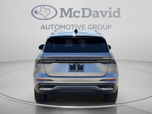 Used 2025 Lincoln Nautilus Reserve w/ Jet Appearance Package AWD/4WD image 5