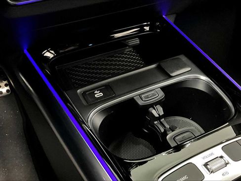 New 2025 Mercedes-Benz GLA 250 image 18