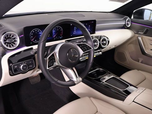 Certified 2025 Mercedes-Benz CLA 250 image 7
