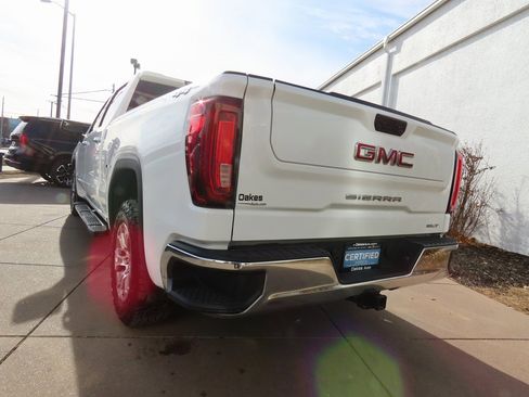 Used 2022 GMC Sierra 1500 SLT w/ SLT Convenience Package image 4
