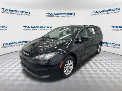 Used 2024 Chrysler Voyager LX FWD image 1
