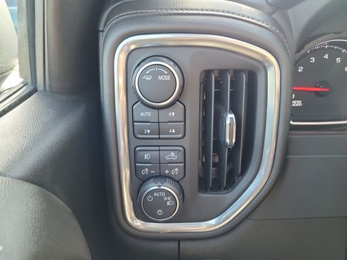 Used 2021 Chevrolet Silverado 1500 LT Trail Boss w/ Bed Protection Package AWD/4WD image 23
