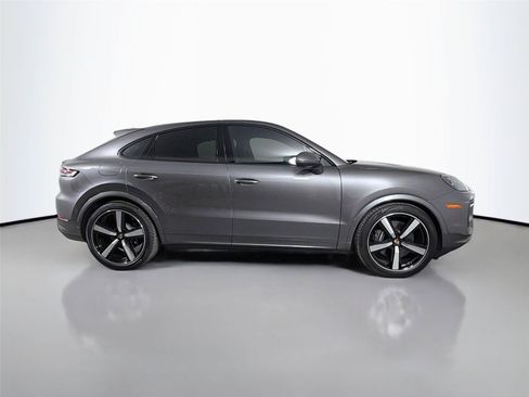 Used 2025 Porsche Cayenne Coupe AWD/4WD image 8