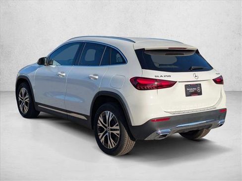 New 2026 Mercedes-Benz GLA 250 4MATIC image 9