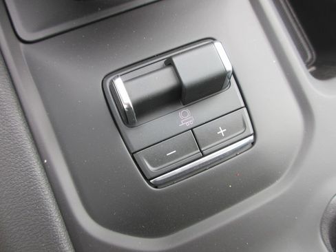 New 2026 GMC Sierra 1500 AT4 w/ AT4 Premium Package AWD/4WD image 21