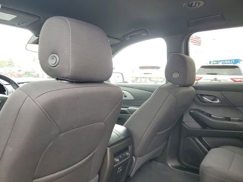 Used 2023 Chevrolet Traverse LT w/ LPO, Floor Liner Package AWD/4WD image 28
