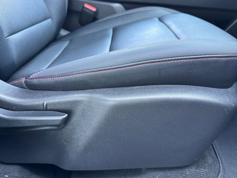 Used 2025 Chevrolet Traverse Z71 image 25