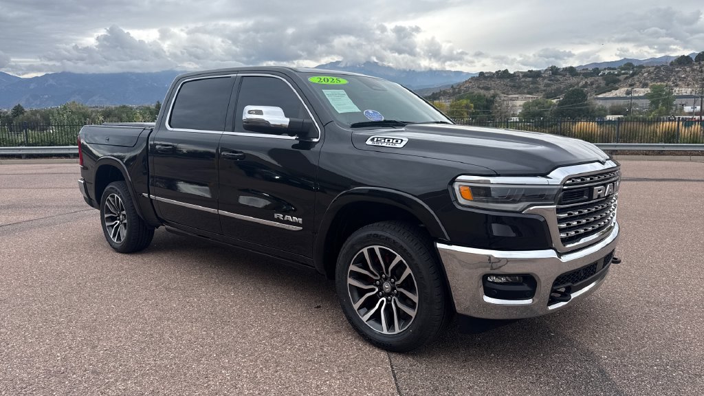 Used 2025 RAM 1500 Limited AWD/4WD image 17