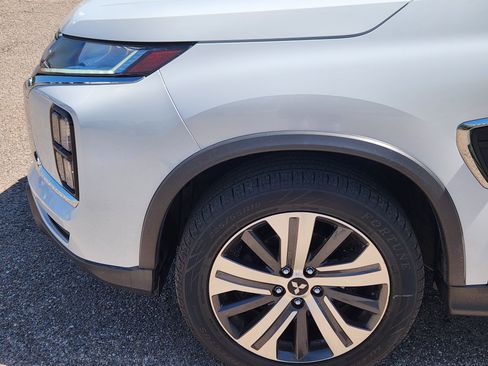 Used 2020 Mitsubishi Outlander Sport SE AWD/4WD image 6
