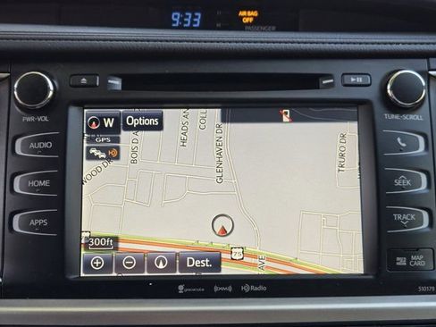 Used 2018 Toyota Highlander XLE image 16