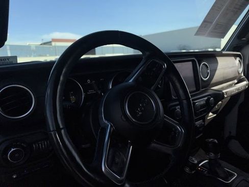 Used 2022 Jeep Wrangler Unlimited Rubicon 4xe w/ Cold Weather Group image 10