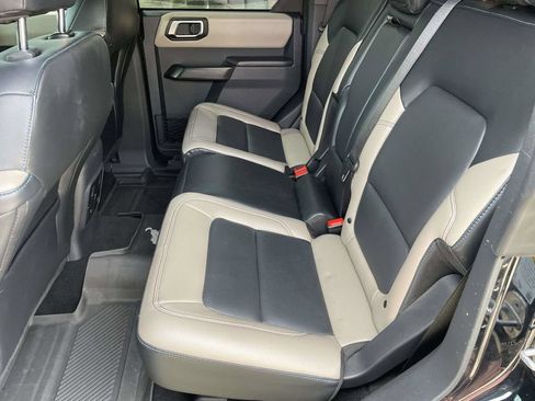 Used 2024 Ford Bronco Wildtrak AWD/4WD image 12