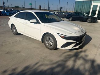 Certified 2025 Hyundai Elantra SE FWD video 3