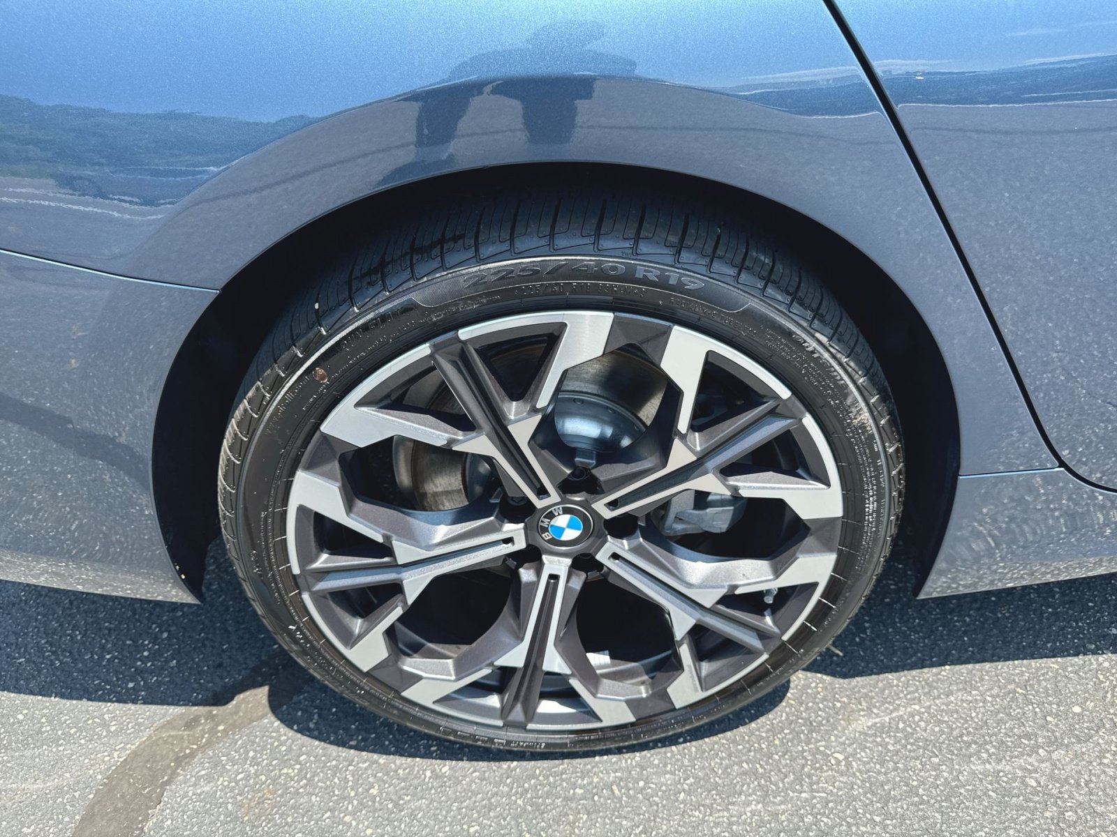New 2026 BMW 330i xDrive Sedan w/ Premium Package AWD/4WD image 30