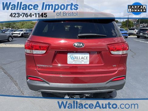 Used 2018 Kia Sorento LX image 5