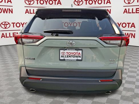 Used 2023 Toyota RAV4 XLE Premium AWD/4WD image 7
